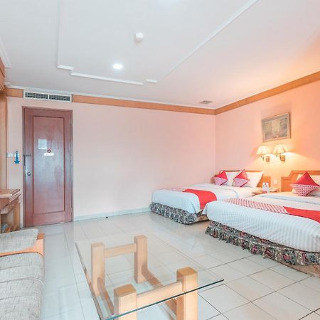 Oyo 671 Hotel Capitol Jakarta Eksteriør billede