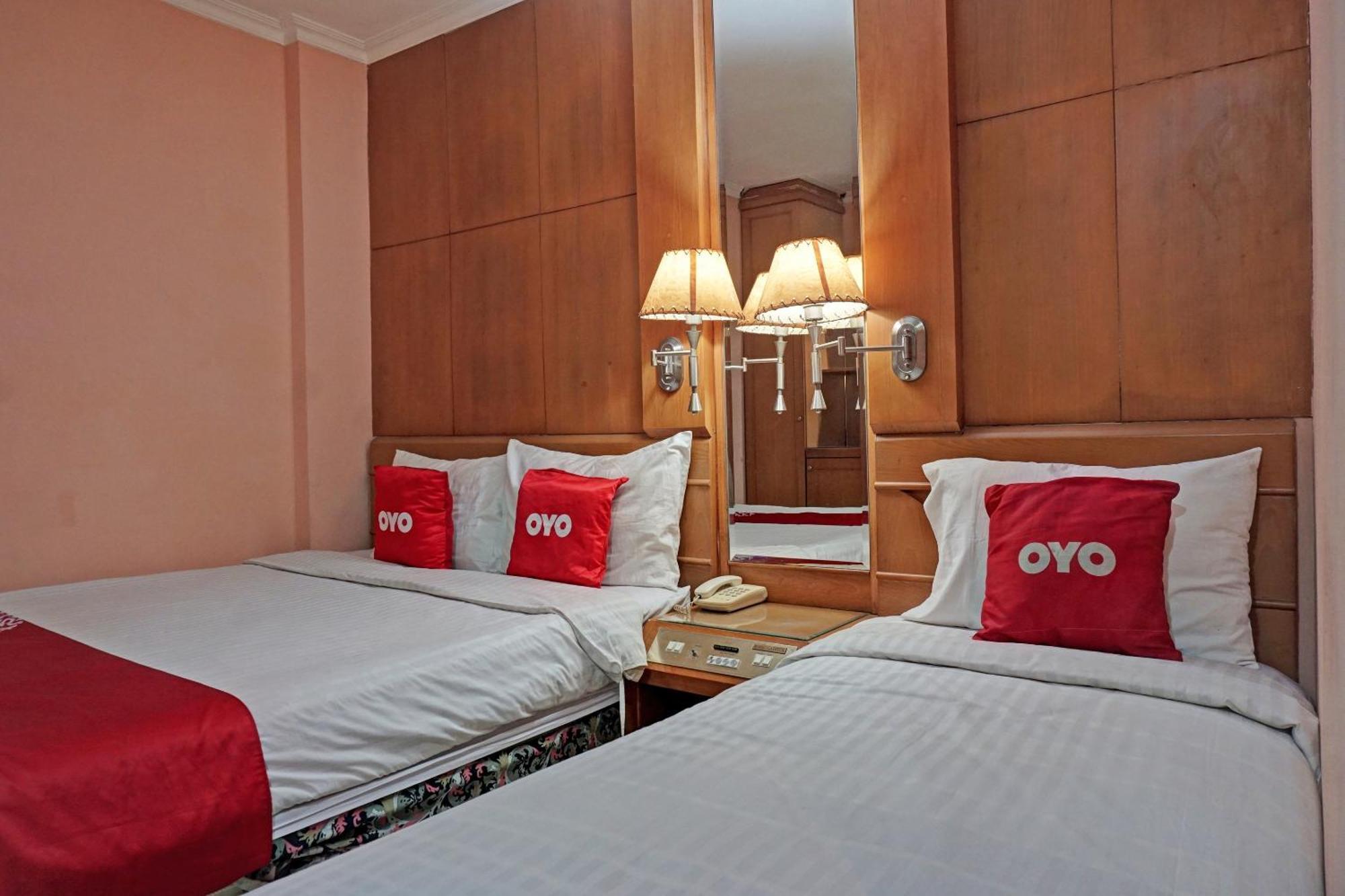 Oyo 671 Hotel Capitol Jakarta Eksteriør billede