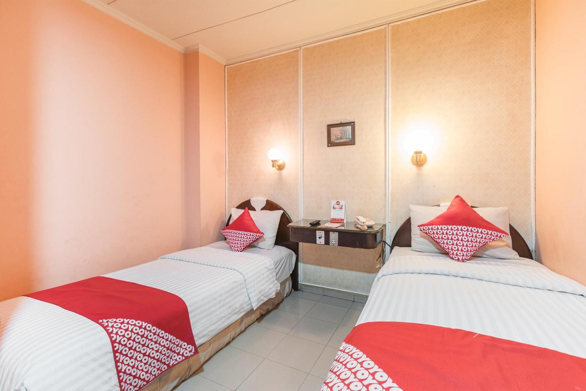 Oyo 671 Hotel Capitol Jakarta Eksteriør billede