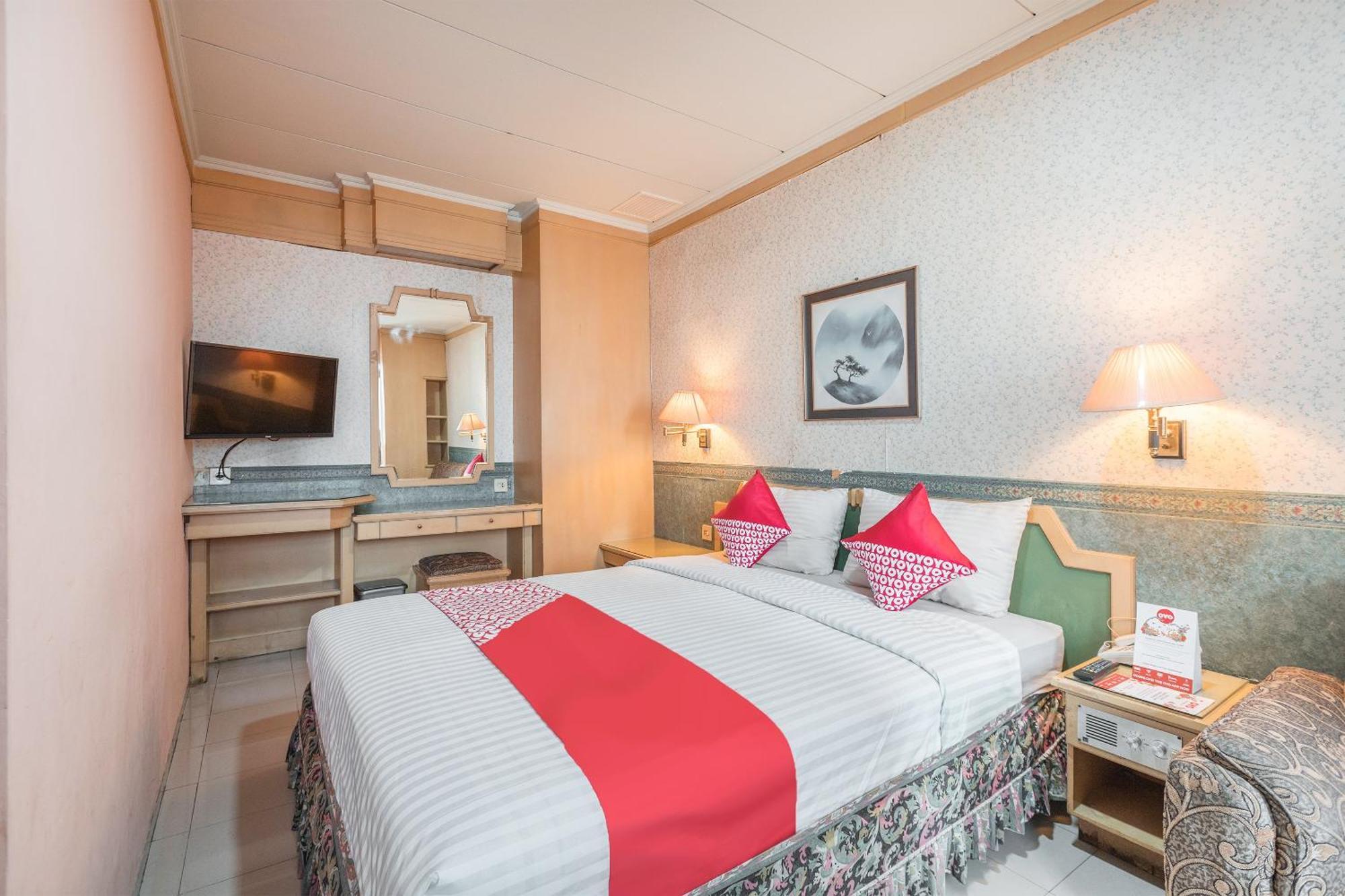Oyo 671 Hotel Capitol Jakarta Eksteriør billede