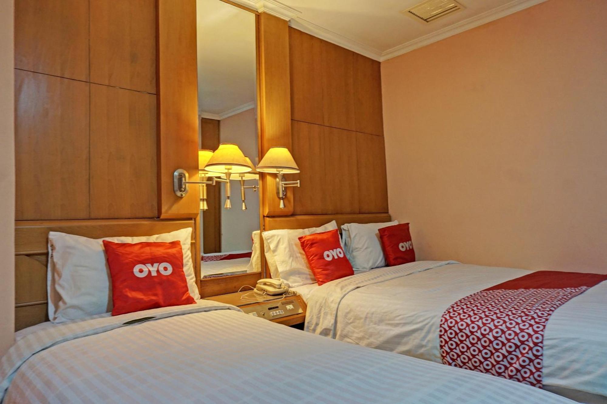 Oyo 671 Hotel Capitol Jakarta Eksteriør billede