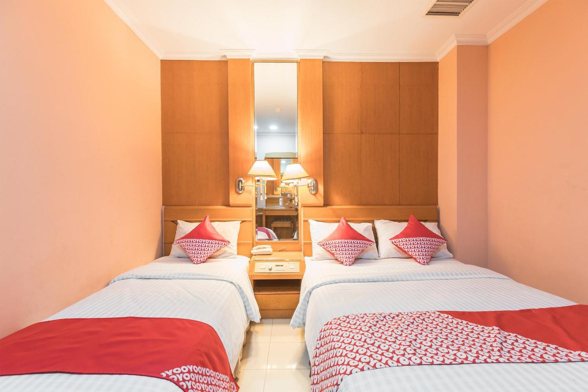 Oyo 671 Hotel Capitol Jakarta Eksteriør billede